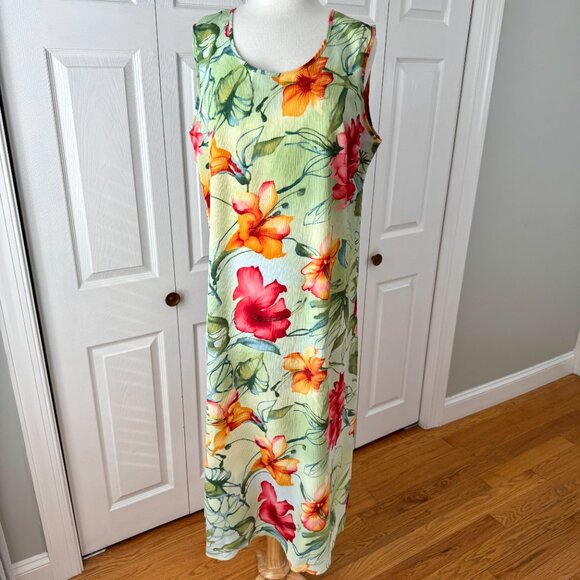 Maggie Sweet Green Floral Dress - Picture 2 of 10